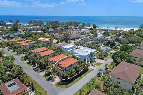 4118 5th Avenue Holmes Beach FL 34217