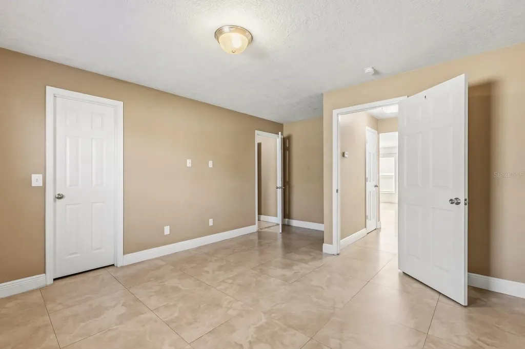 1431 Clarks Summit Court Orlando FL 32828