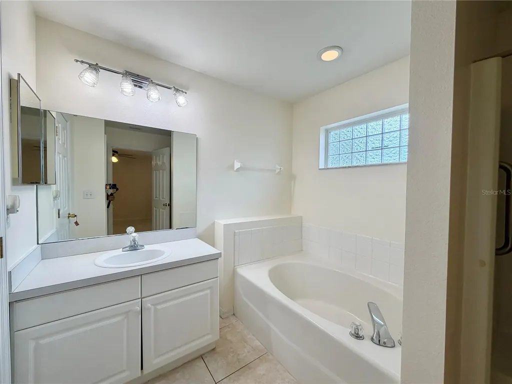 530 Finch Lane Kissimmee FL 34759