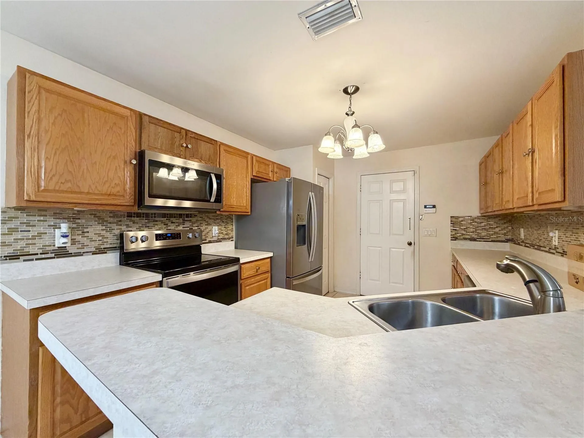 530 Finch Lane Kissimmee FL 34759