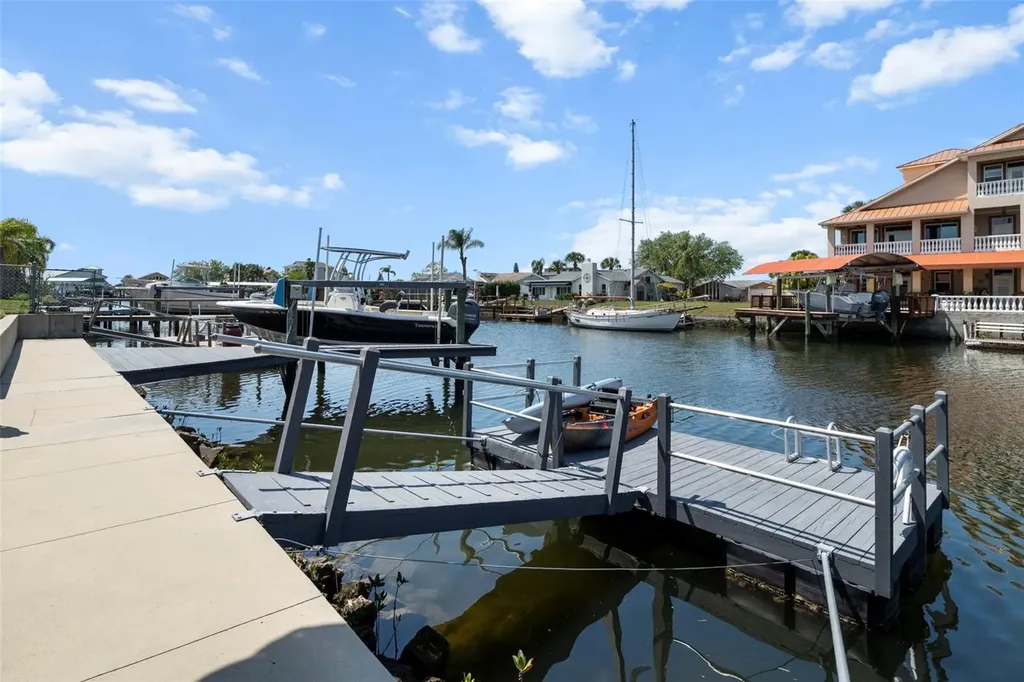 15627 Donzi Drive Hudson FL 34667
