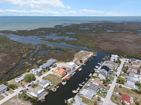 15627 Donzi Drive Hudson FL 34667
