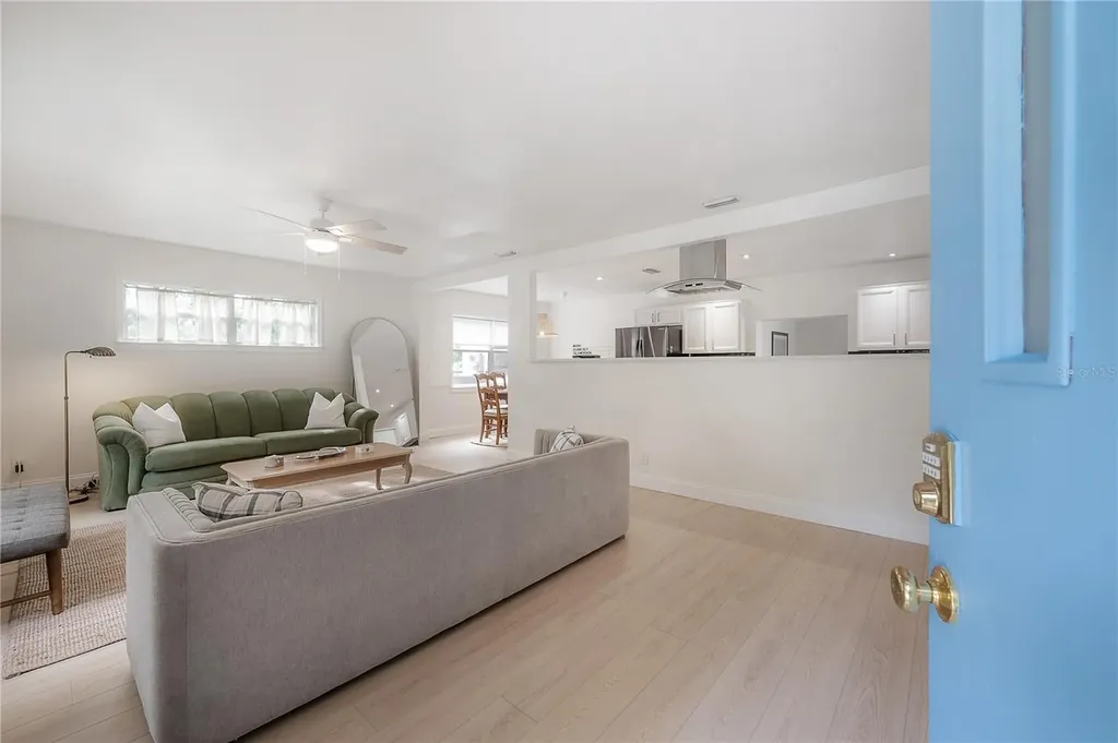 1304 W Bogie Drive Tampa FL 33612
