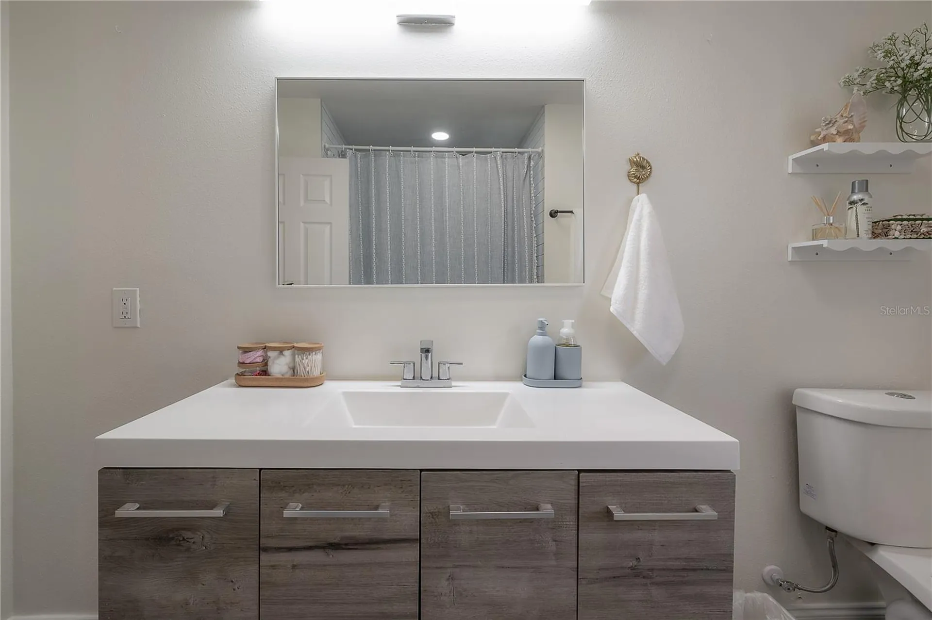 1304 W Bogie Drive Tampa FL 33612