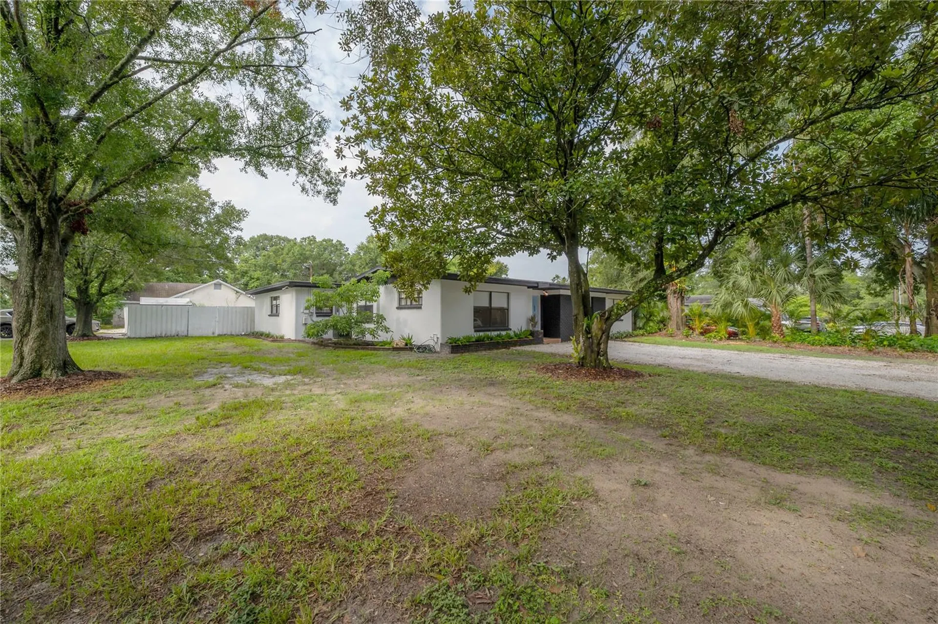 1304 W Bogie Drive Tampa FL 33612