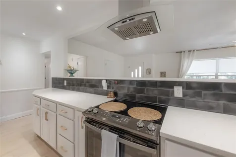 1304 W Bogie Drive Tampa FL 33612