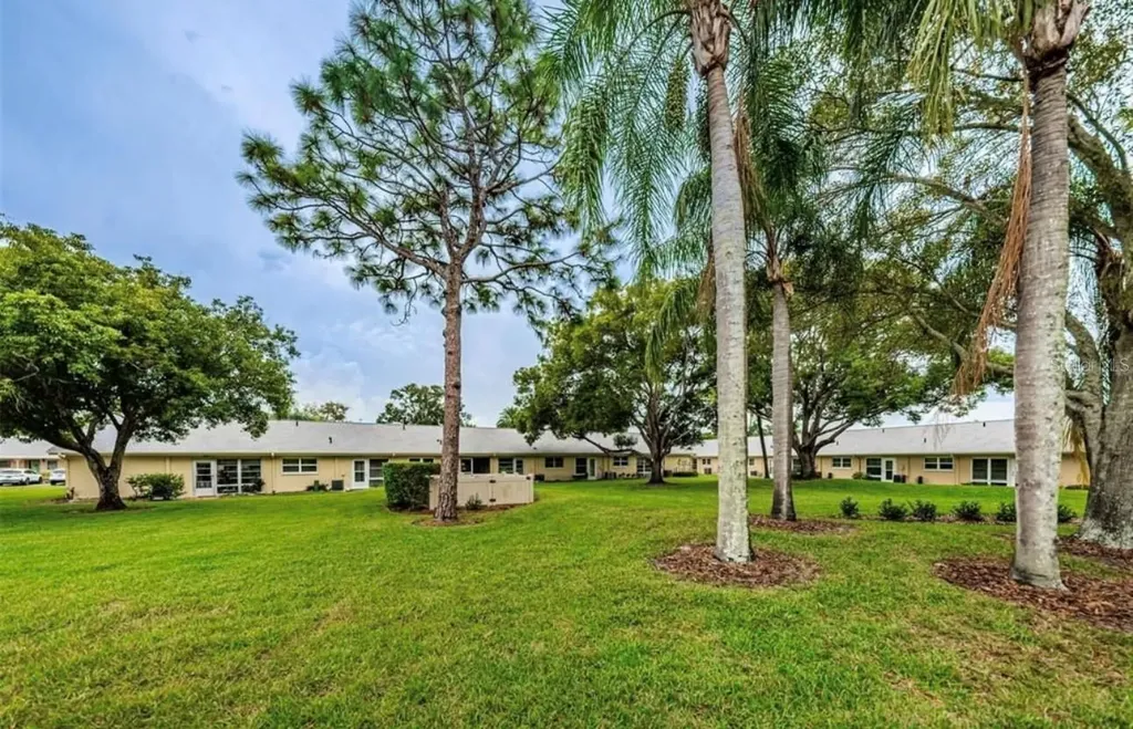 2465 Northside Drive Clearwater FL 33761