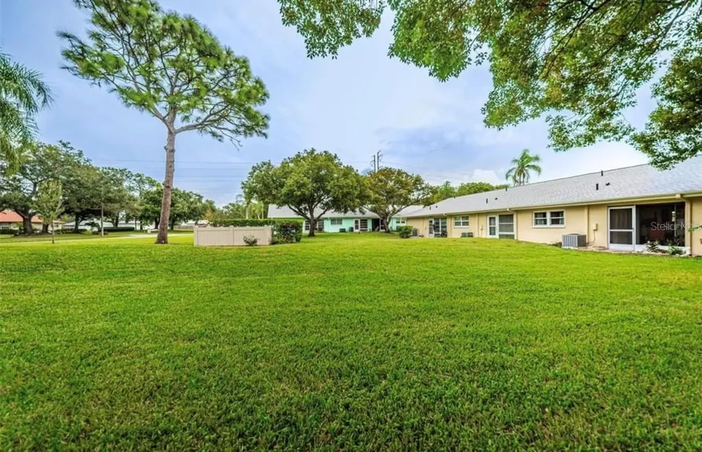 2465 Northside Drive Clearwater FL 33761