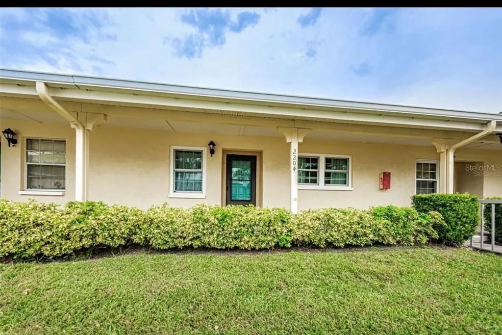 2465 Northside Drive Clearwater FL 33761