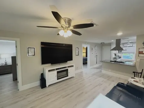 2465 Northside Drive Clearwater FL 33761