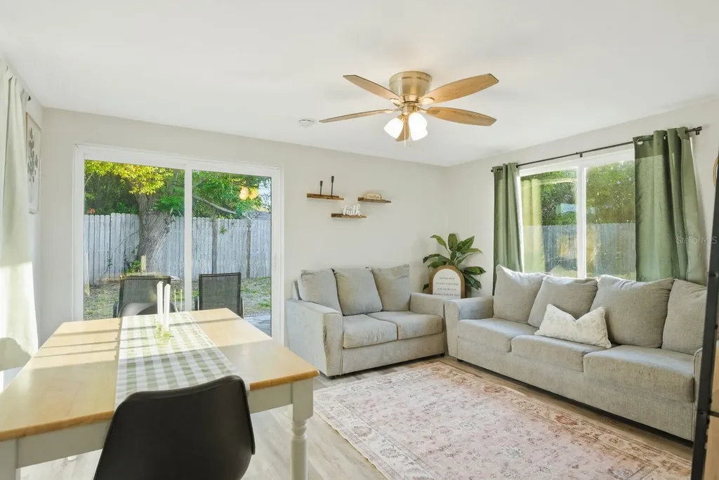 8373 76th Avenue Seminole FL 33777