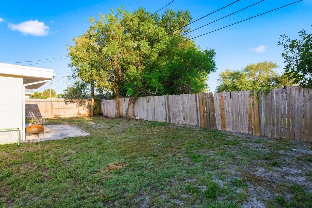 8373 76th Avenue Seminole FL 33777