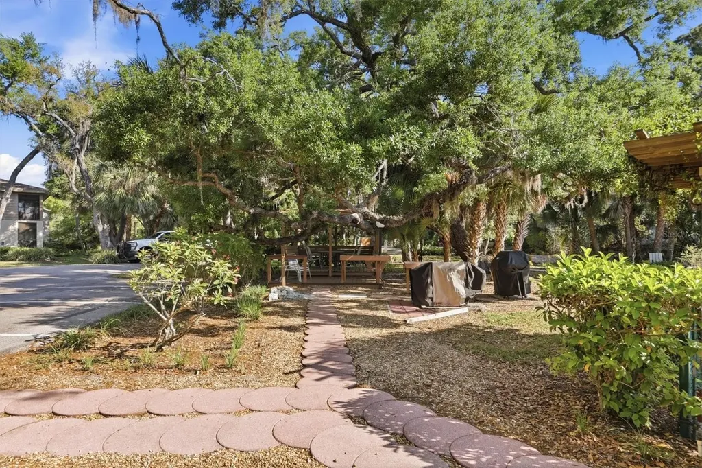 3351 Thornwood Road Sarasota FL 34231