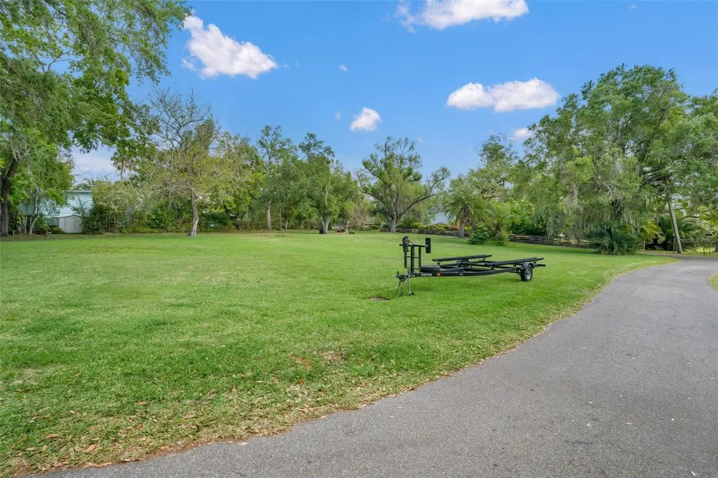 5924 River Terrace Tampa FL 33604