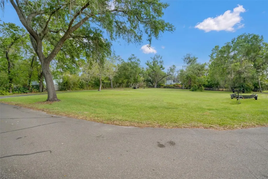 5924 River Terrace Tampa FL 33604