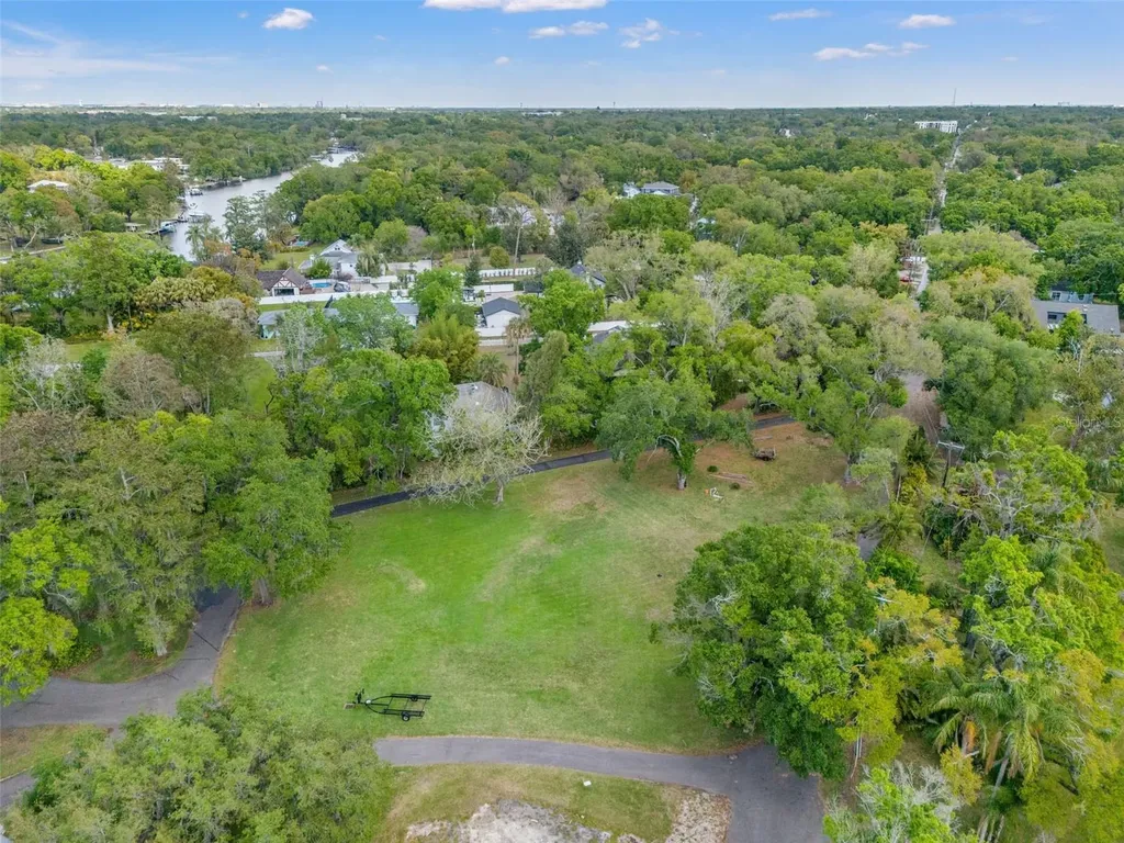 5924 River Terrace Tampa FL 33604
