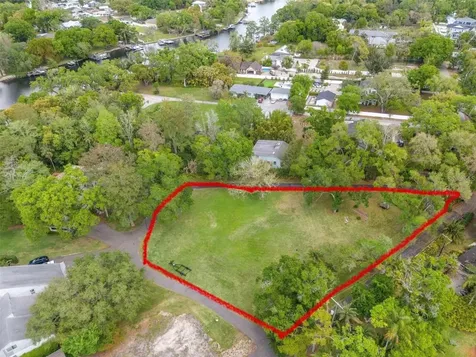 5924 River Terrace Tampa FL 33604