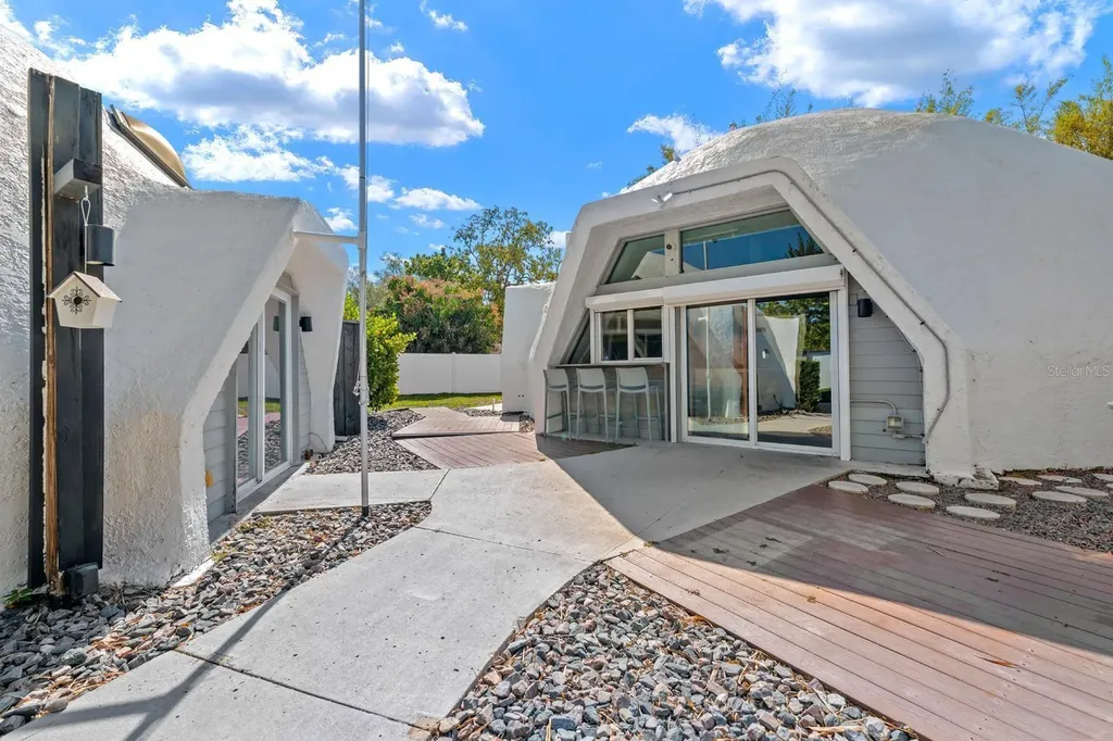 3900 41st Street S St Petersburg FL 33711