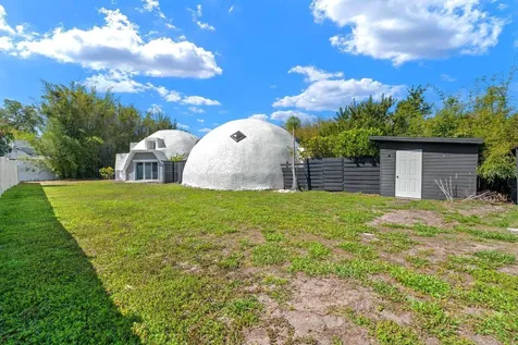 3900 41st Street S St Petersburg FL 33711