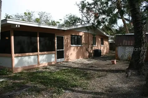 144 Garden Lane Sarasota FL 34242