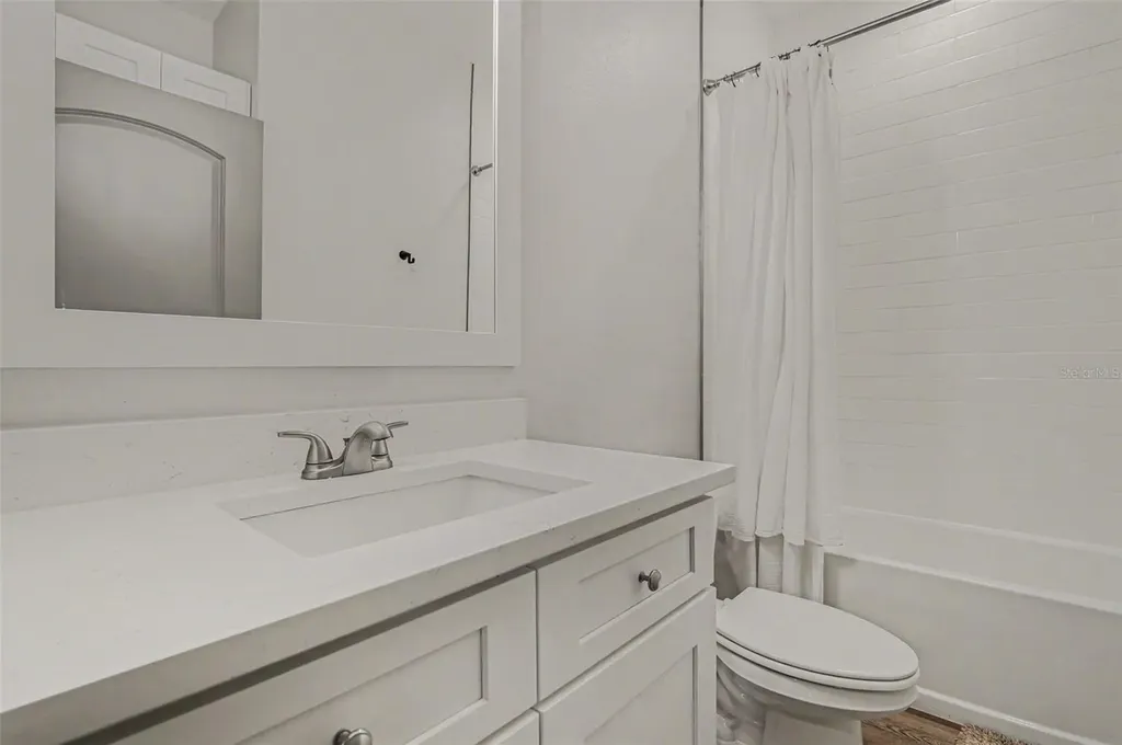 2740 Iris Road Deland FL 32724