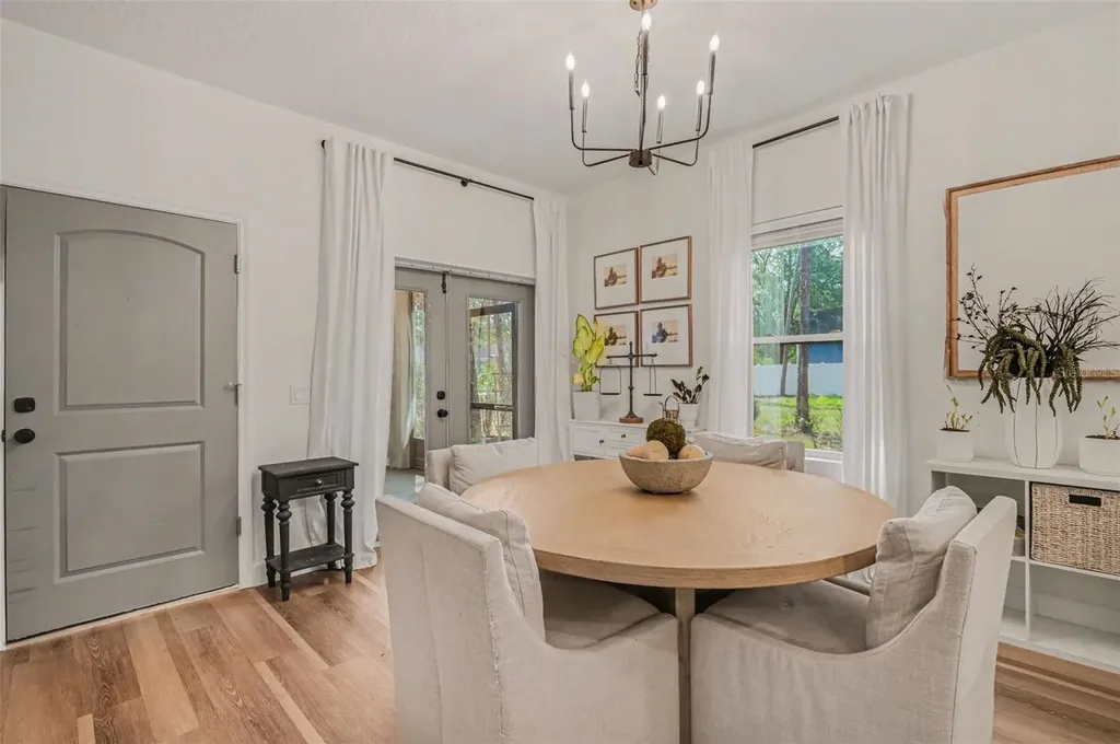 2740 Iris Road Deland FL 32724