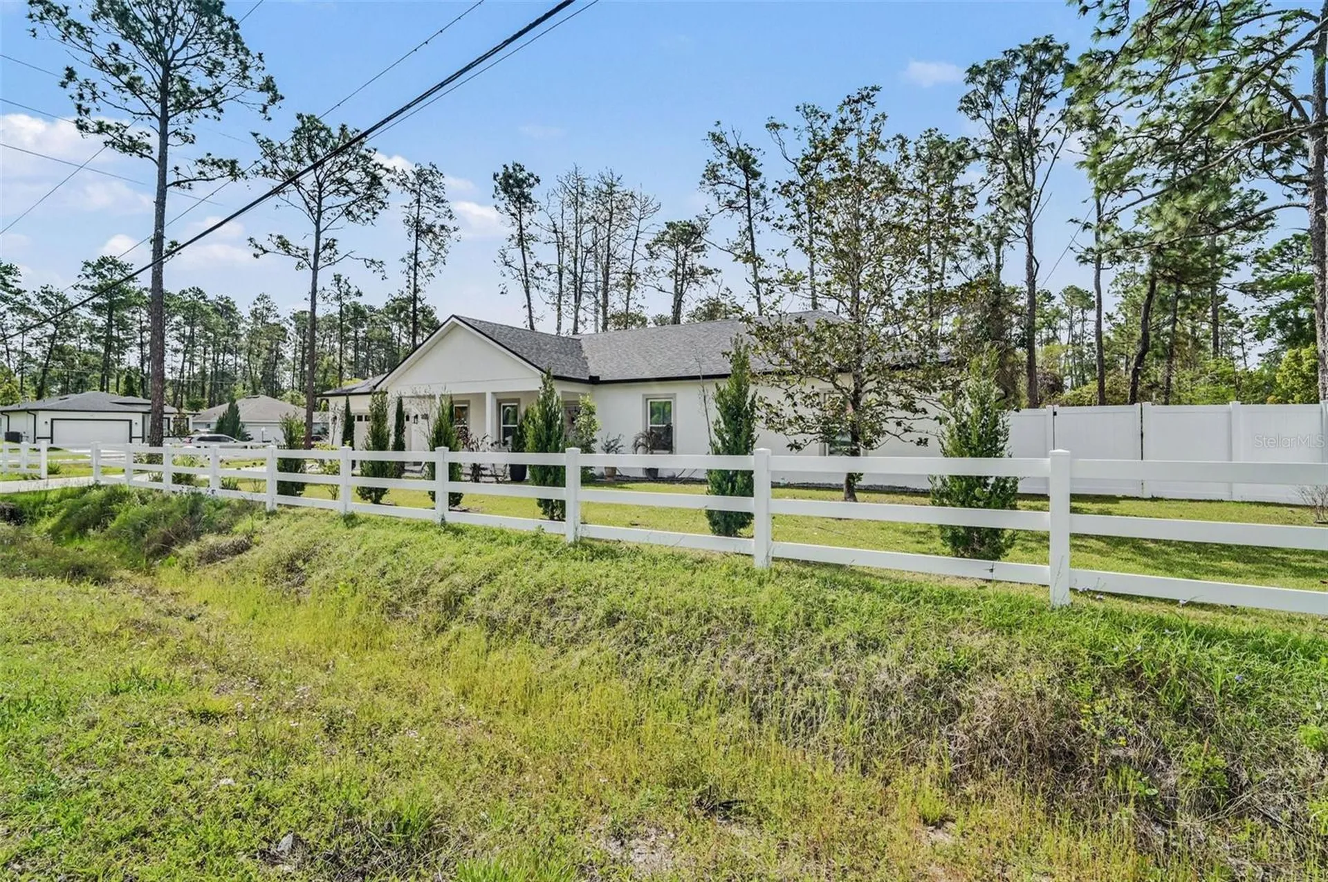 2740 Iris Road Deland FL 32724