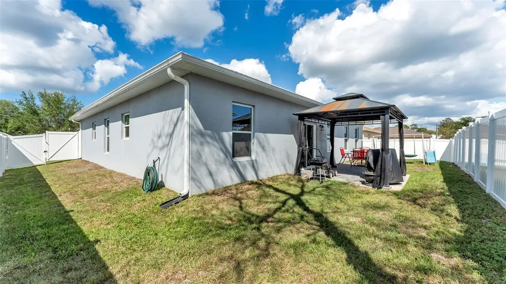 412 Arkansas Court Kissimmee FL 34759
