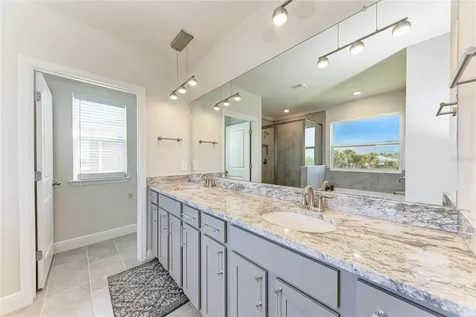 5336 Grove Mill Loop Bradenton FL 34211