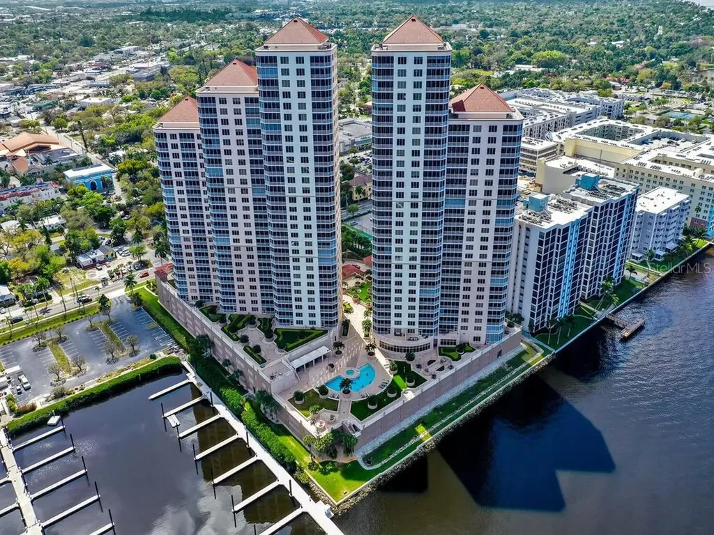 2104 W First Street Fort Myers FL 33901