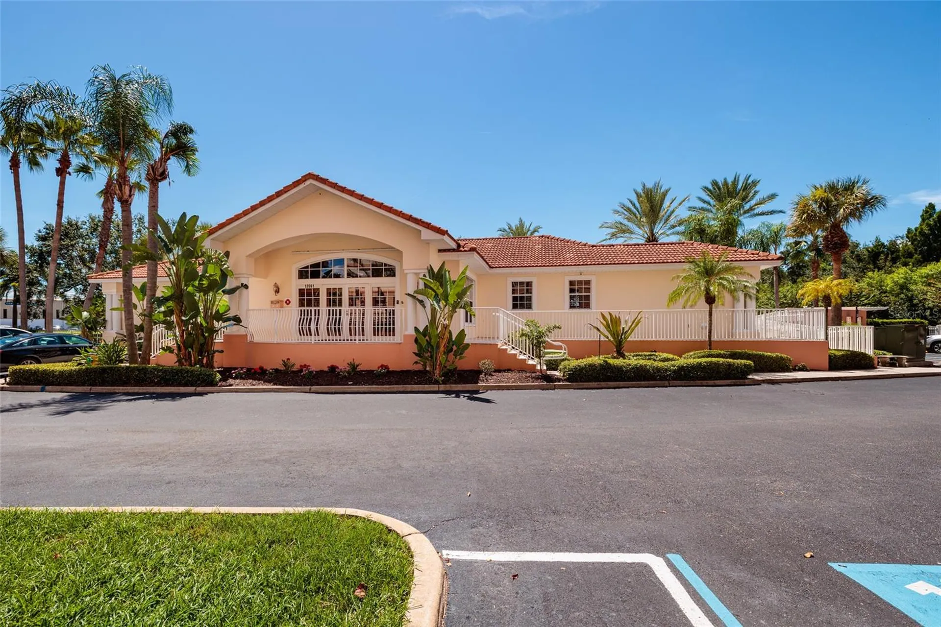 12033 Gandy Boulevard N St Petersburg FL 33702