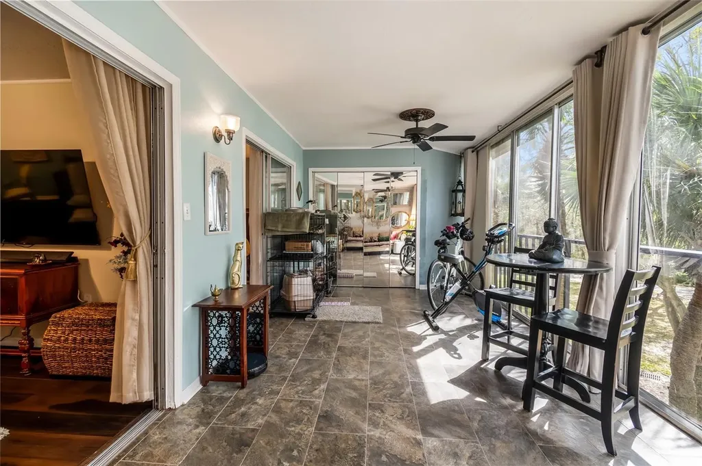 90 S Highland Avenue Tarpon Springs FL 34689