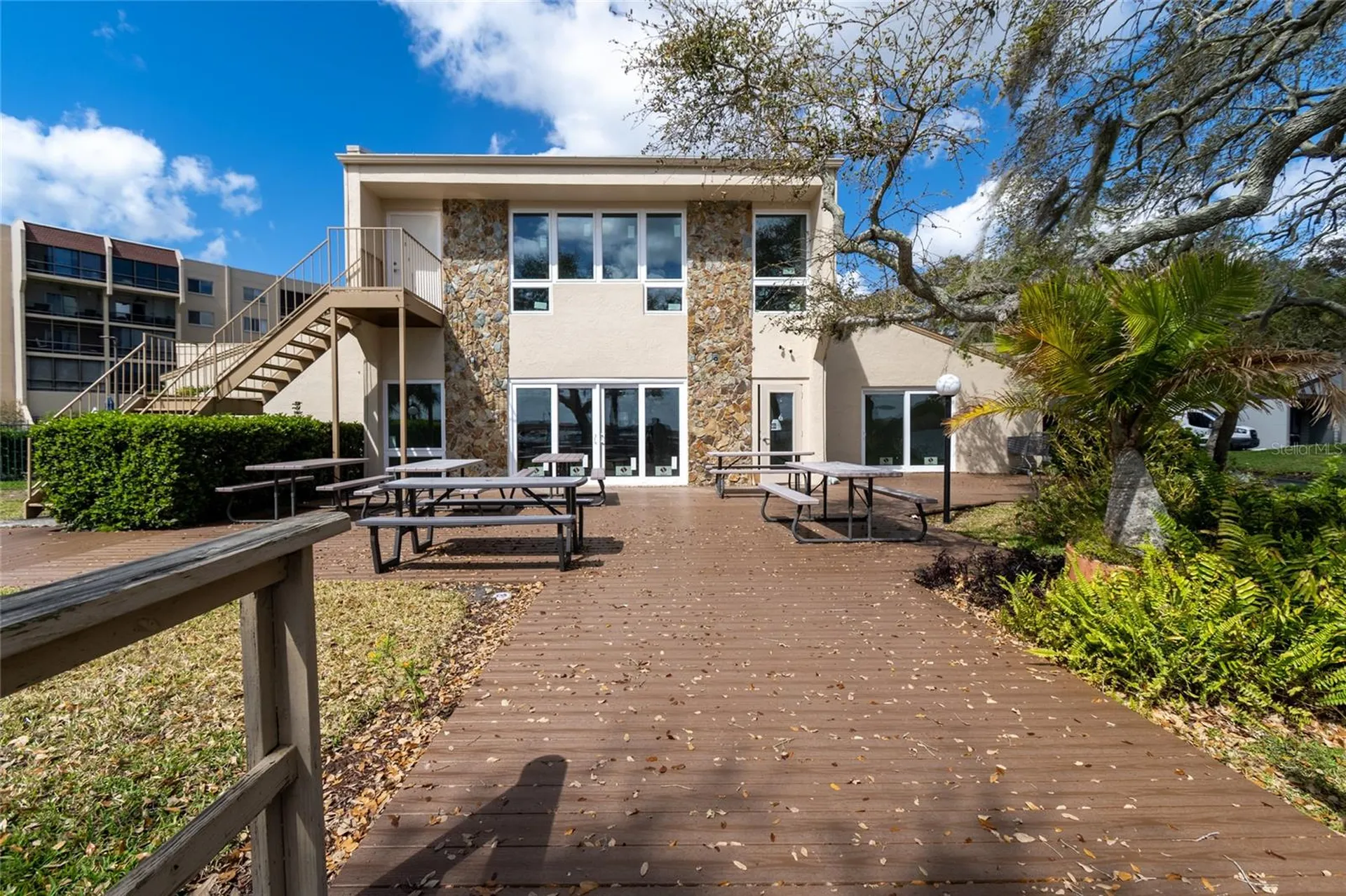 90 S Highland Avenue Tarpon Springs FL 34689