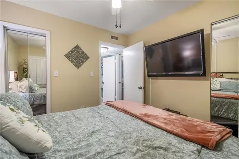 90 S Highland Avenue Tarpon Springs FL 34689