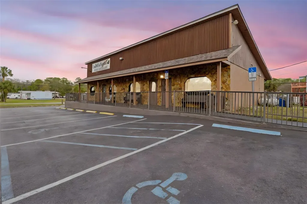 7390 Shoal Line Boulevard Weeki Wachee FL 34607