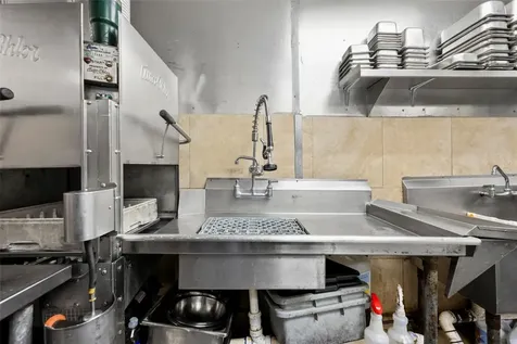 7390 Shoal Line Boulevard Weeki Wachee FL 34607