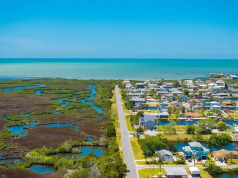 7390 Shoal Line Boulevard Weeki Wachee FL 34607