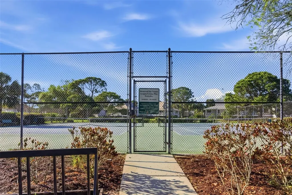 1170 S Pointe Alexis Drive Tarpon Springs FL 34689