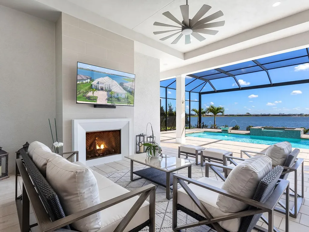 616 Blue Shell Loop Sarasota FL 34240
