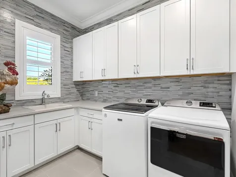 616 Blue Shell Loop Sarasota FL 34240