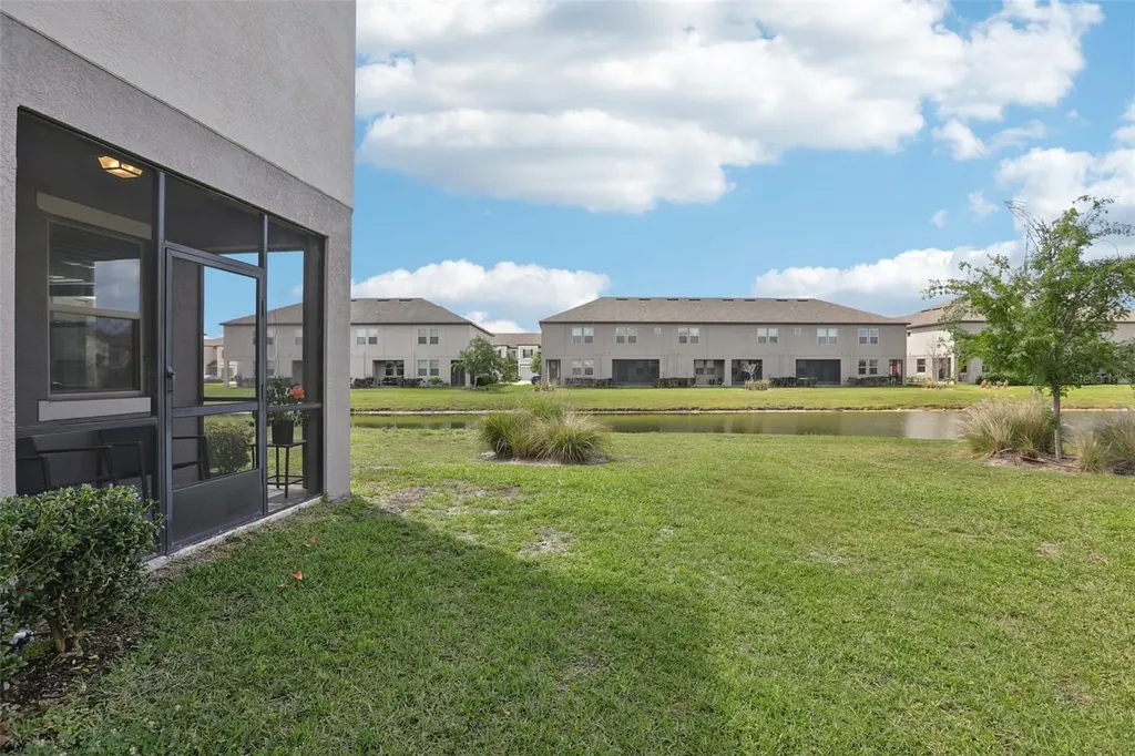 32010 Blue Passing Loop Wesley Chapel FL 33545