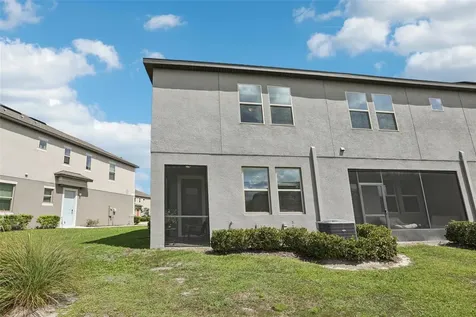 32010 Blue Passing Loop Wesley Chapel FL 33545