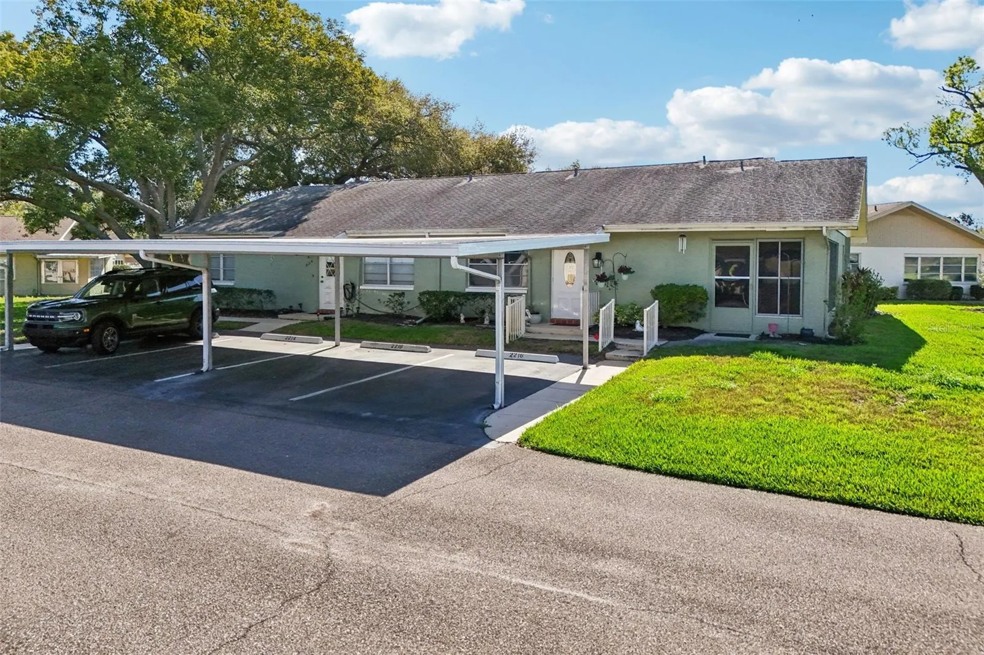 2216 Grenadier Drive Sun City Center FL 33573