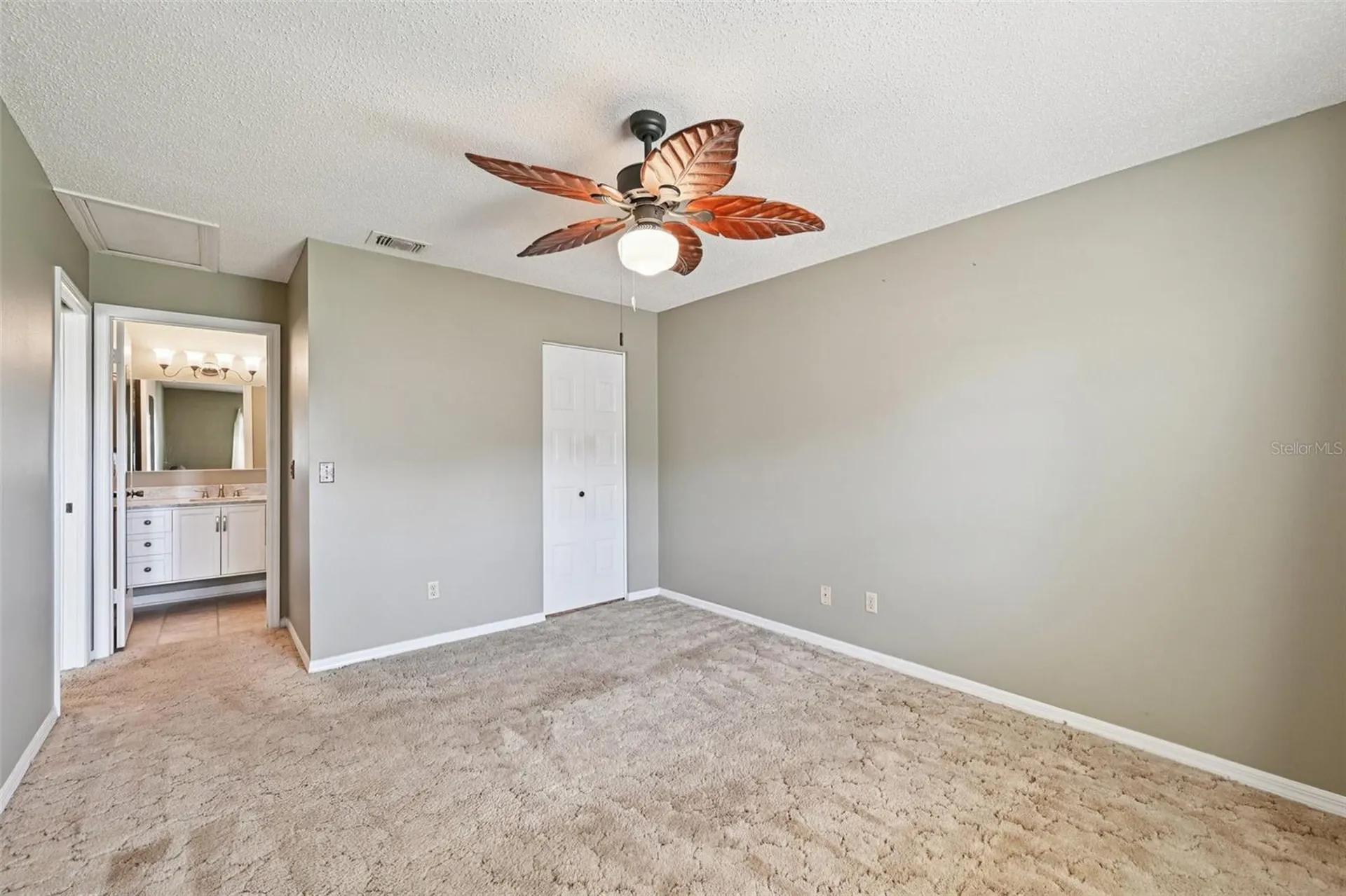2216 Grenadier Drive Sun City Center FL 33573