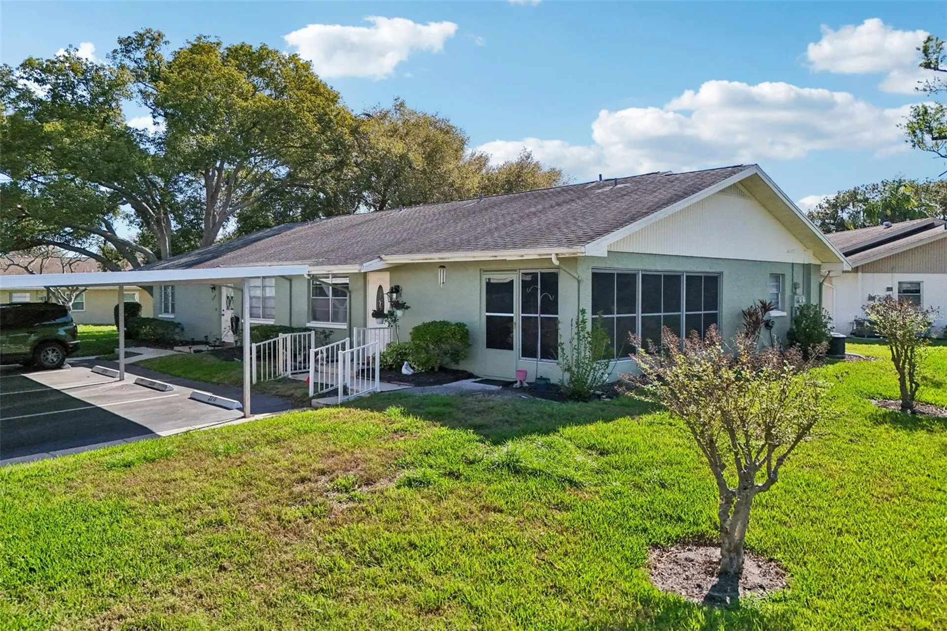 2216 Grenadier Drive Sun City Center FL 33573