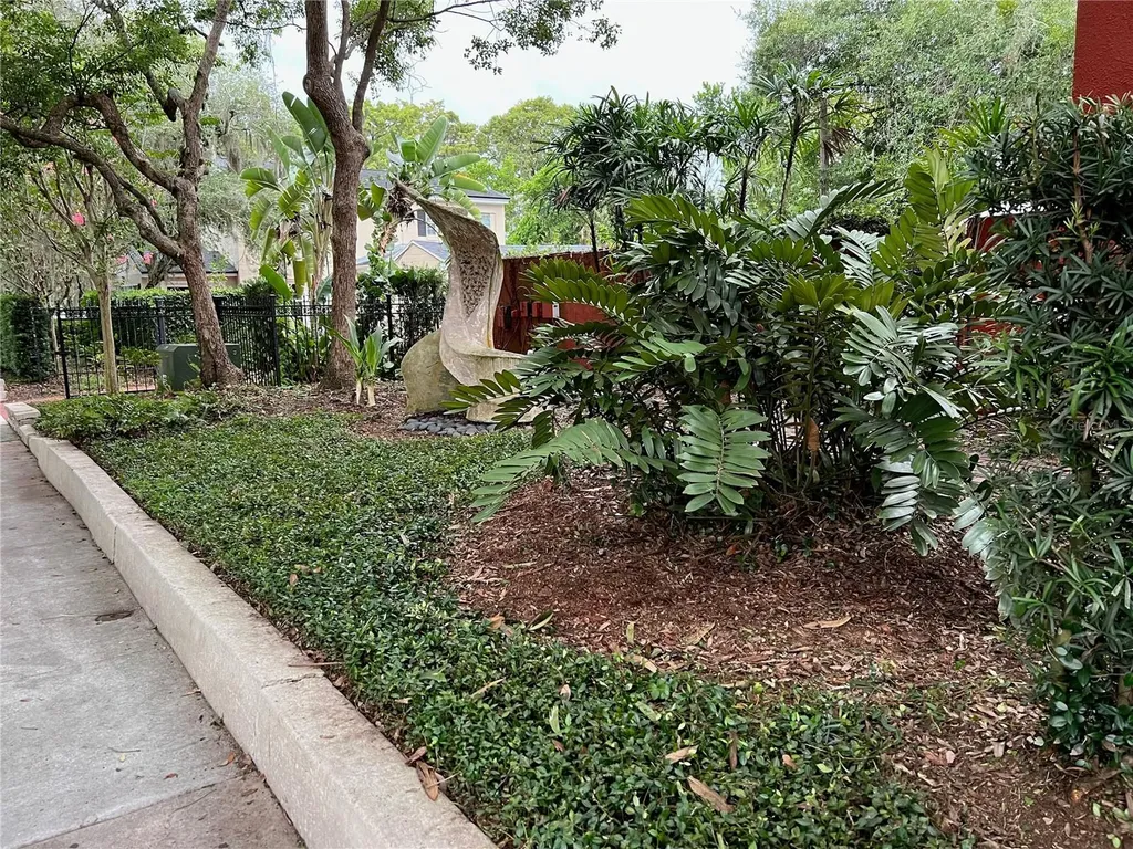 318 Vitoria Avenue Winter Park FL 32789
