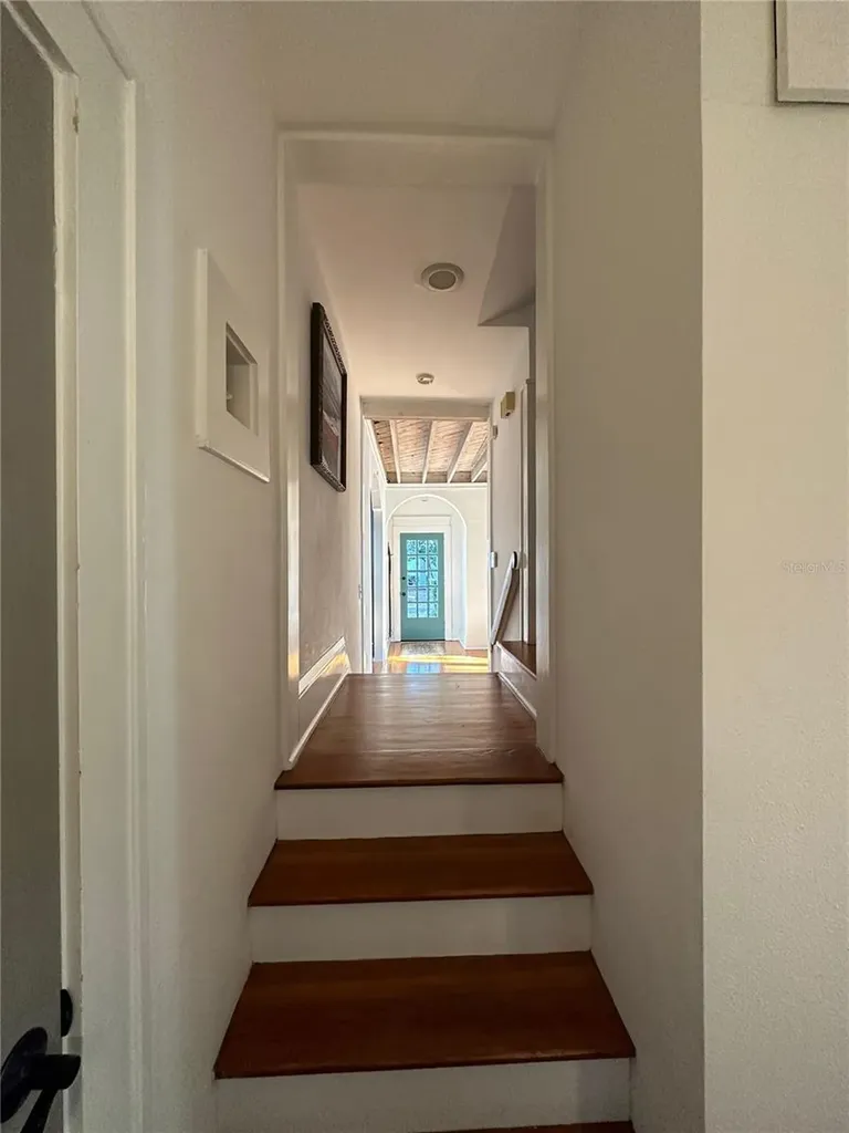 318 Vitoria Avenue Winter Park FL 32789