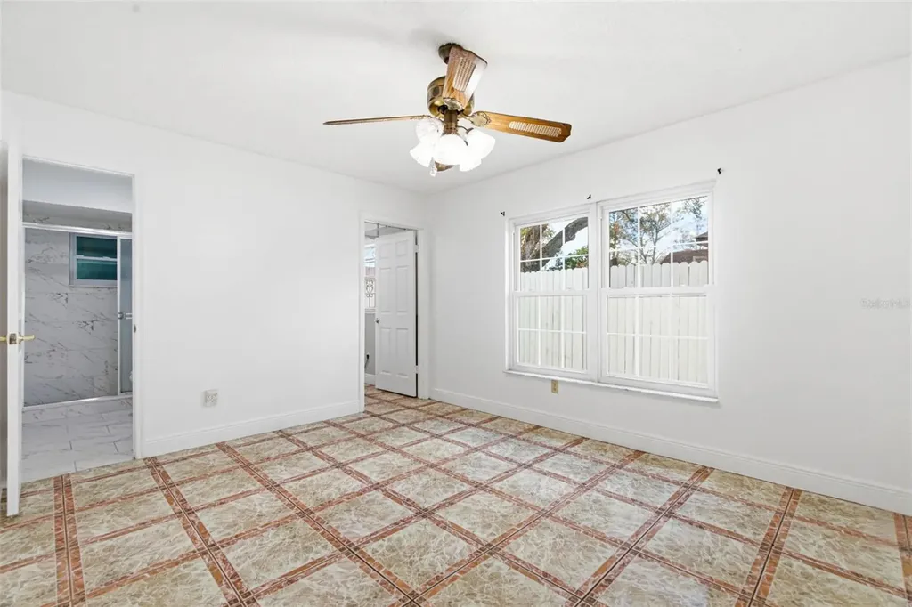 2706 W Powhatan Avenue Tampa FL 33614