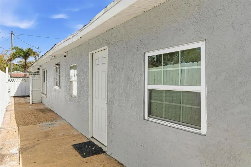 2706 W Powhatan Avenue Tampa FL 33614