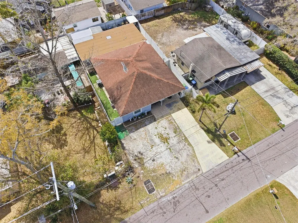 2706 W Powhatan Avenue Tampa FL 33614
